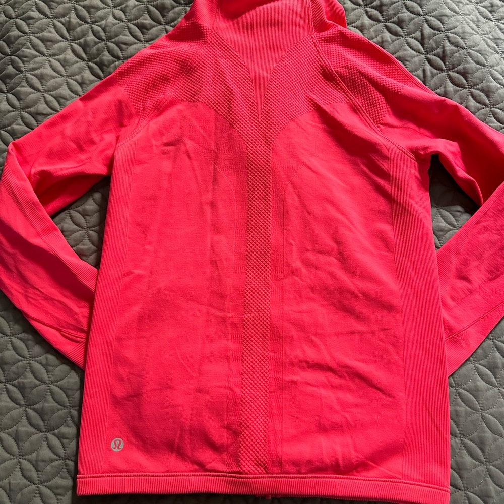 Lululemon long sleeves shirt with full zipper and pockets size 4